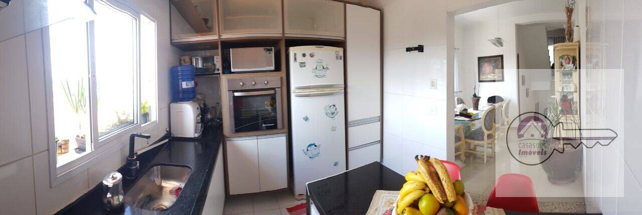 Casa a venda 3 dormitórios condomínio Villa Deste em Cotia SP CA0915-CBER