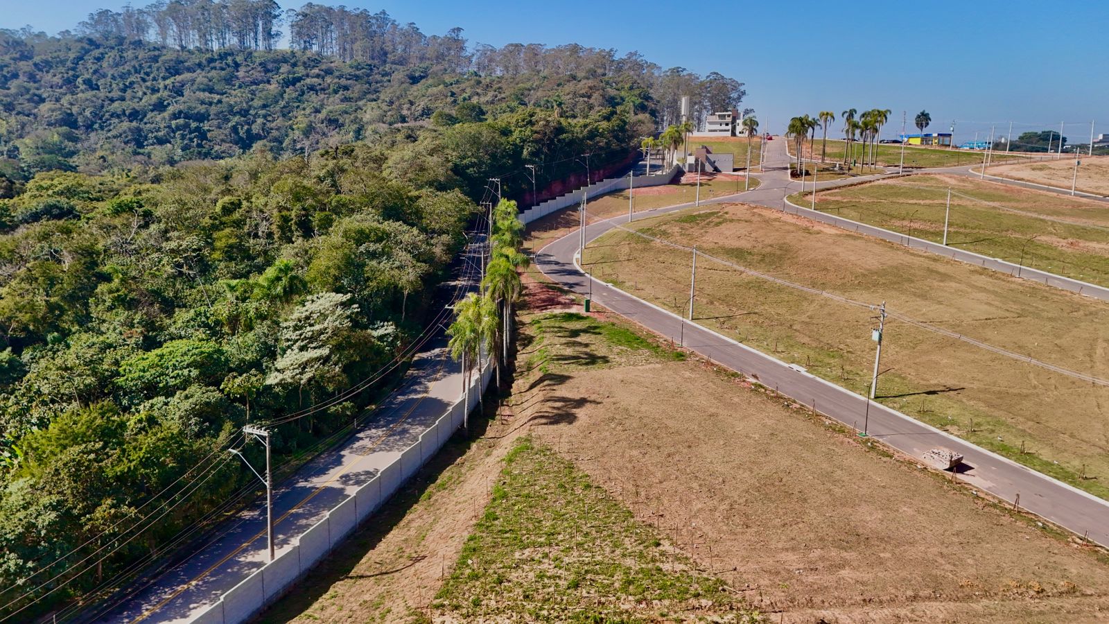 Vista aérea dos terrenos a vendado Clube Life Granja Viana - Terrenos a venda em Cotia SP