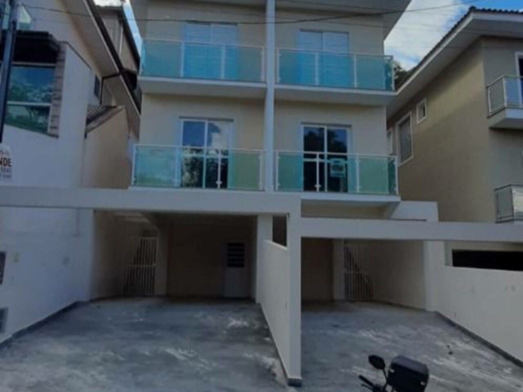 Casa a venda de 130m² com 3 quartos no condomínio Villa D'este em Cotia - CA0494