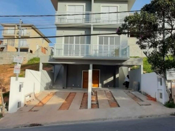 Casa a venda de 140m² com 3 quartos no Condomínio Villa D'este em Cotia - CA0313