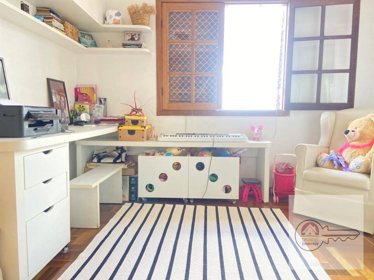 Casa de 176m² com 3 quartos Villa D'este Cotia CA0142