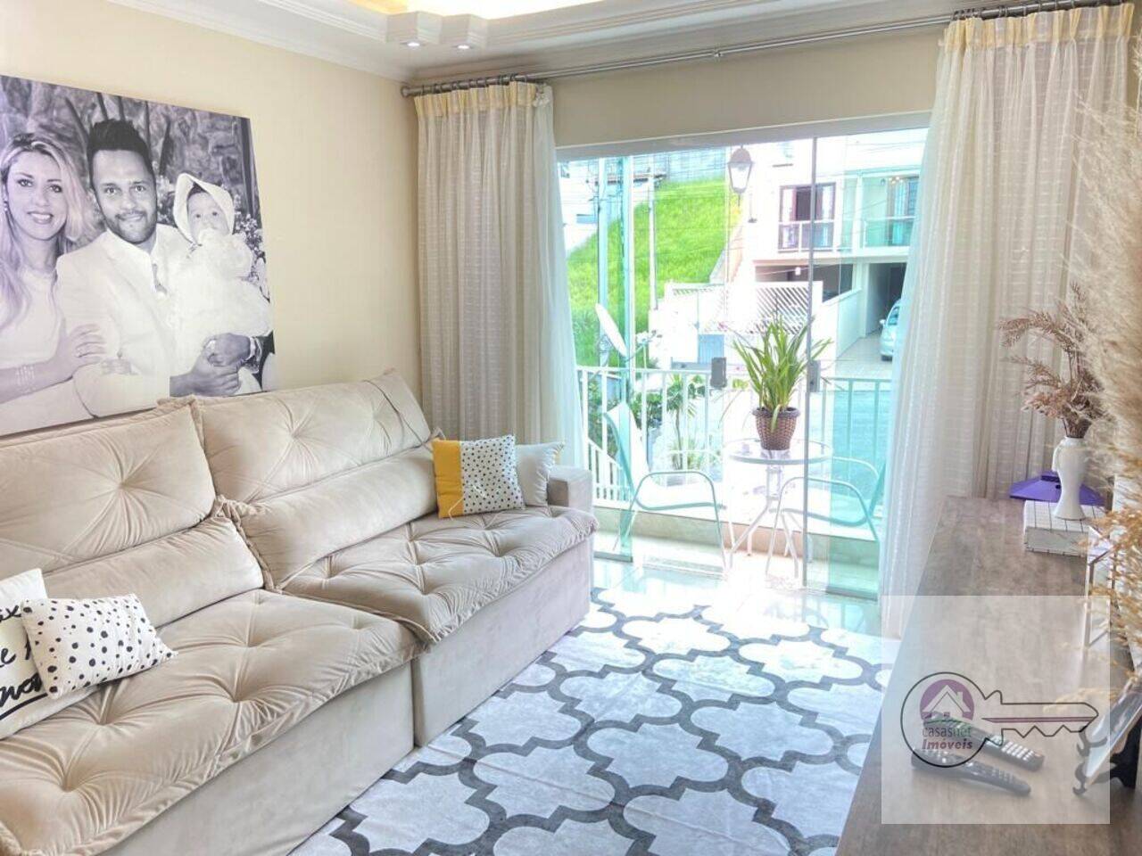 Casa de 176m² com 3 quartos Villa D'este Cotia CA0142