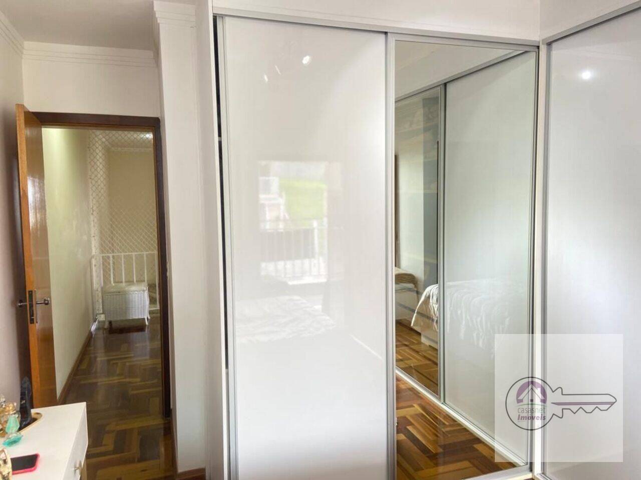 Casa de 176m² com 3 quartos Villa D'este Cotia CA0142