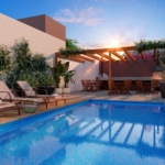 Piscina do Residencial Villagio Fênix - Casas a venda no bairro do Tijuco Preto em Cotia SP