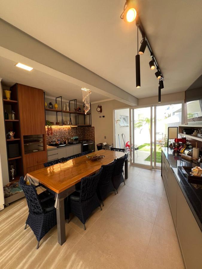 casa-a-venda-com-3-suites-condominio-terras-de-santa-adelia-vargem-grande-paulista-sp (12) Casa a venda com 3 suítes no Condomínio Terras de Santa Adélia em Vargem Grande Paulista - SP