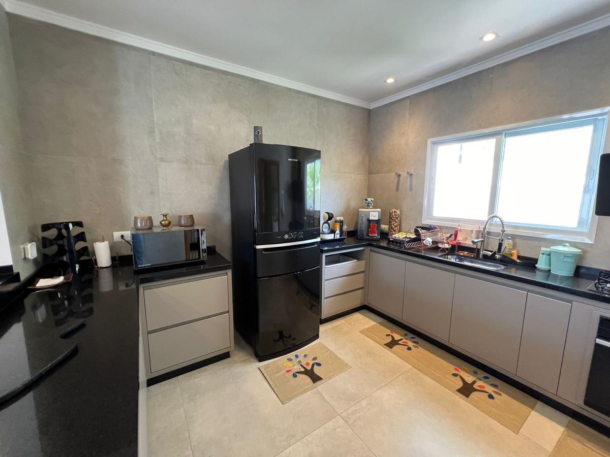 casa-a-venda-com-3-suites-condominio-terras-de-santa-adelia-vargem-grande-paulista-sp (34) Casa a venda com 3 suítes no Condomínio Terras de Santa Adélia em Vargem Grande Paulista - SP