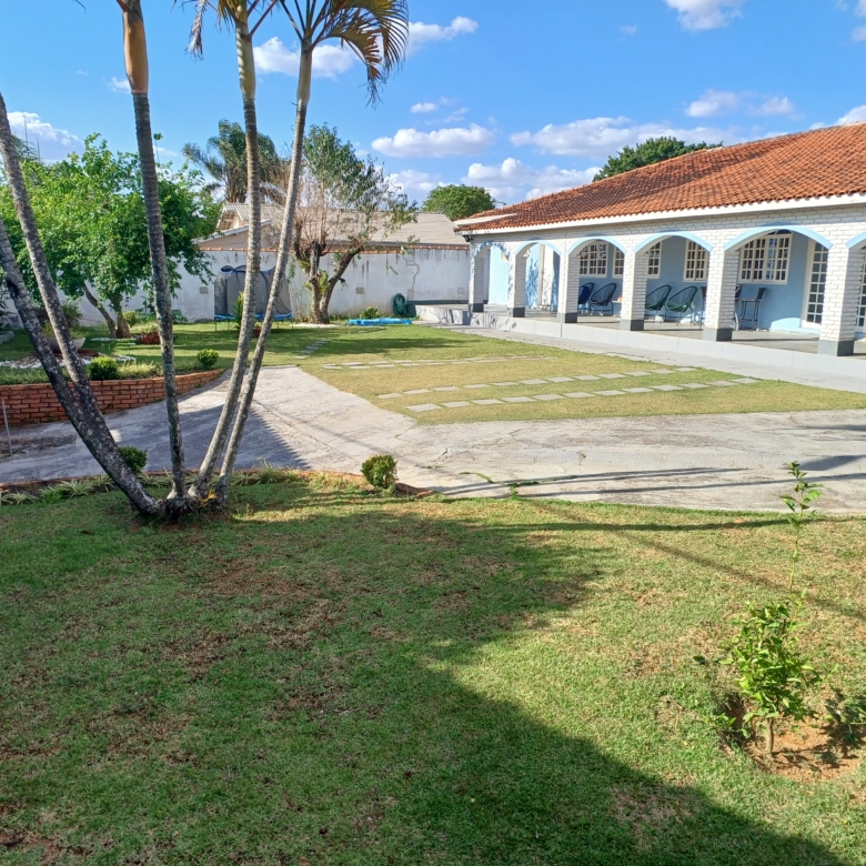 Casa a venda com 4 dormitórios no condomínio Haras Bela Vista - VGP