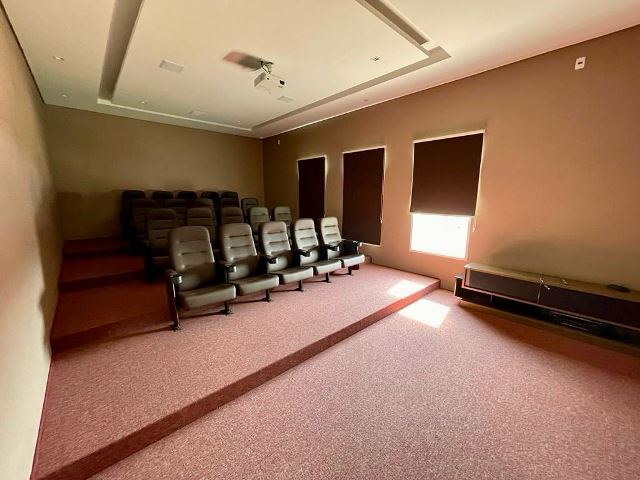 Cinema do Central Park Residence - Terrenos e casas a venda em Vargem Grande Paulista - SP